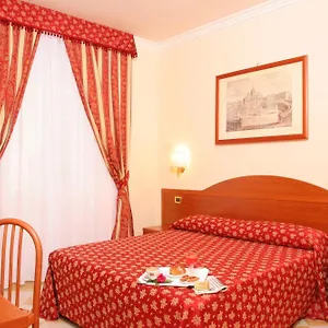 Hotel Chicago, Rzym