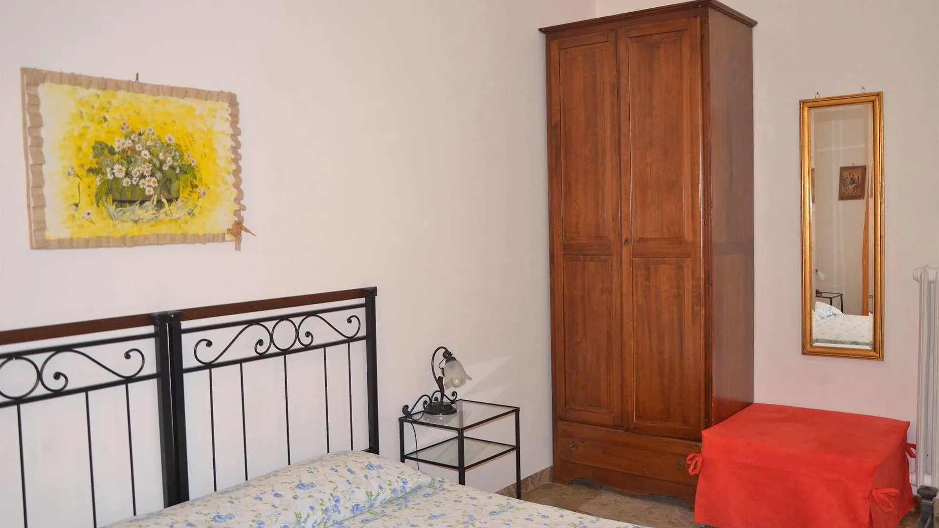 **  Hotel Lucky House Roma Italia